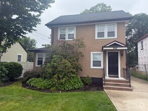 Building Photo - 2318 Milburn Ave