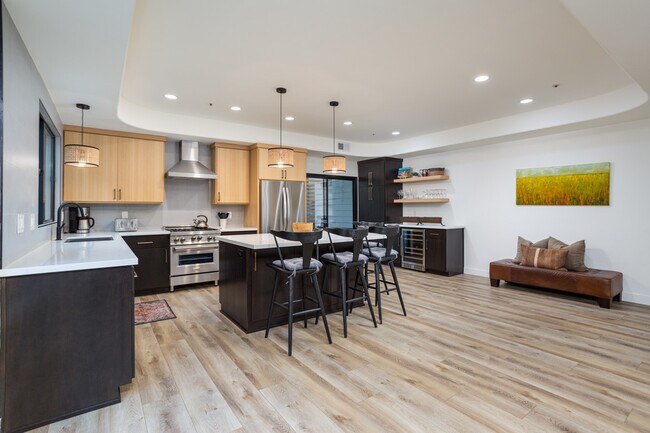 Foto del edificio - 162 Avenida Florencia