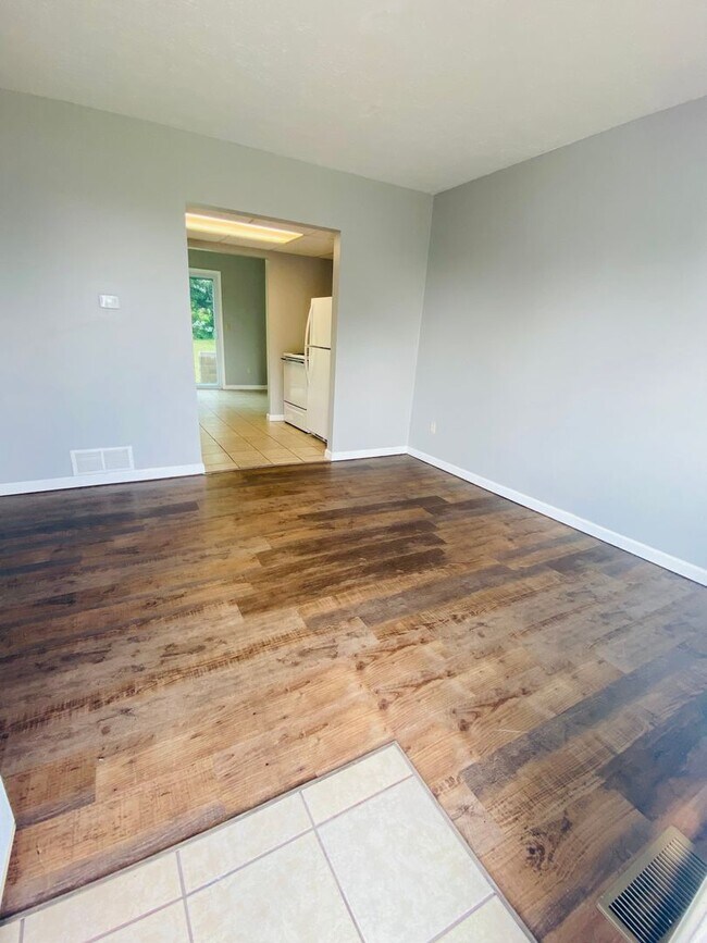 Foto del edificio - 1574 Elizabeth St