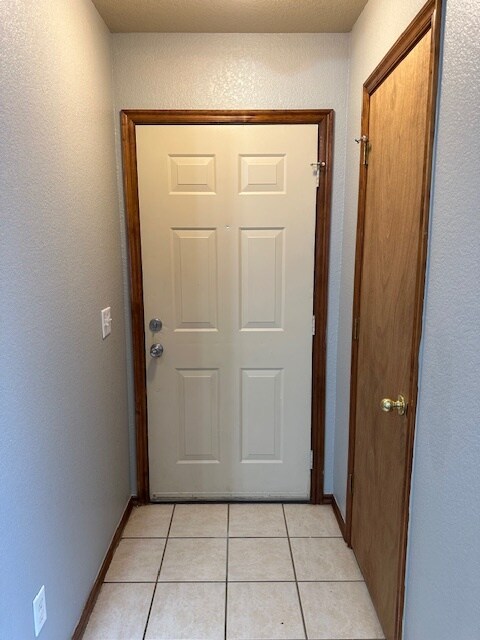 Foto del edificio - 10305 Plymouth Ct