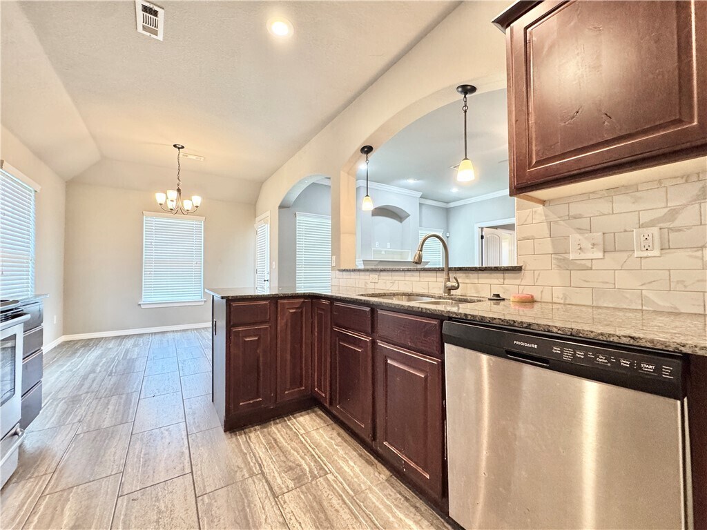 Foto del edificio - 4687 W Croft Dr