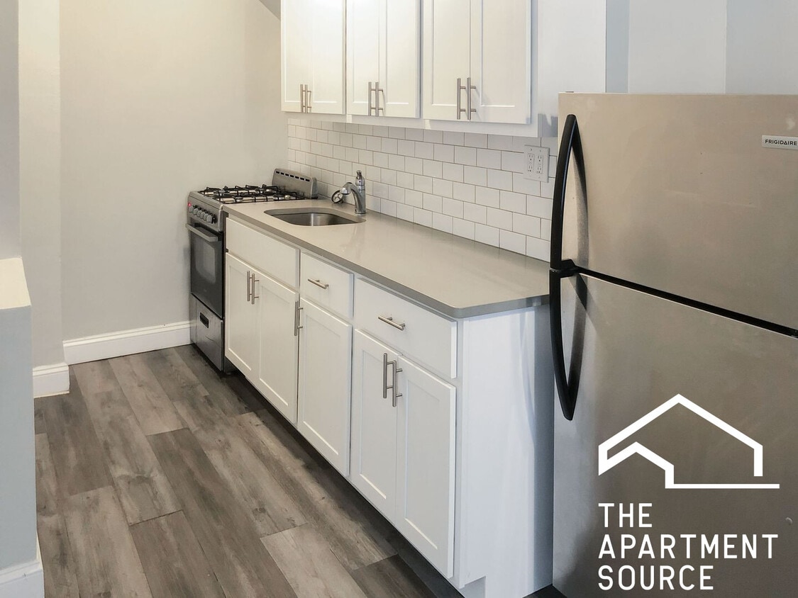 Foto principal - 540 W Briar Pl