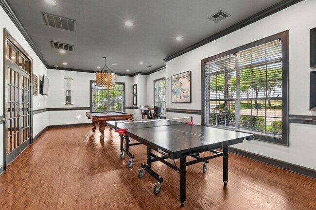 Foto del edificio - Indigo Pointe