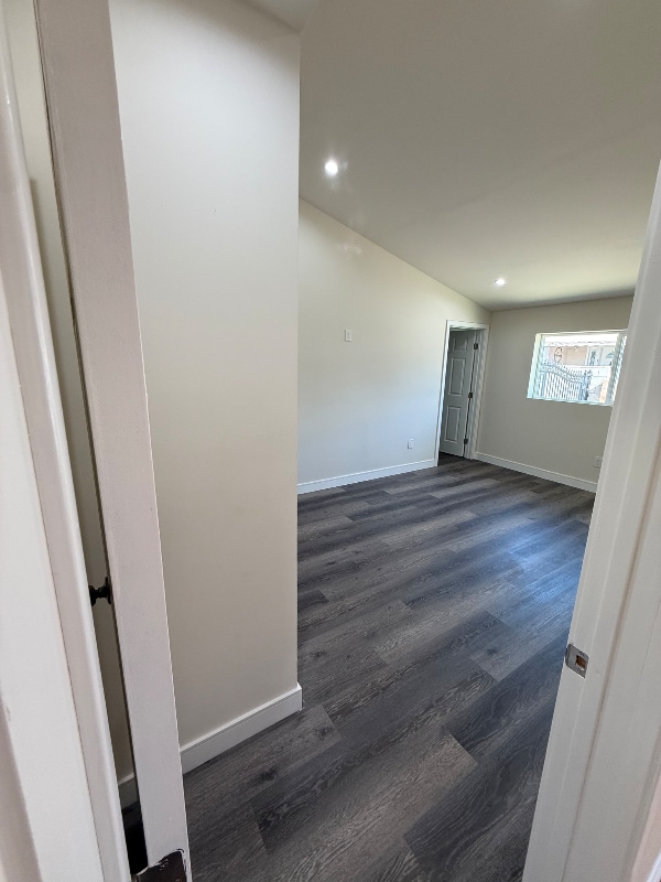 Building Photo - 1051 E Badillo St