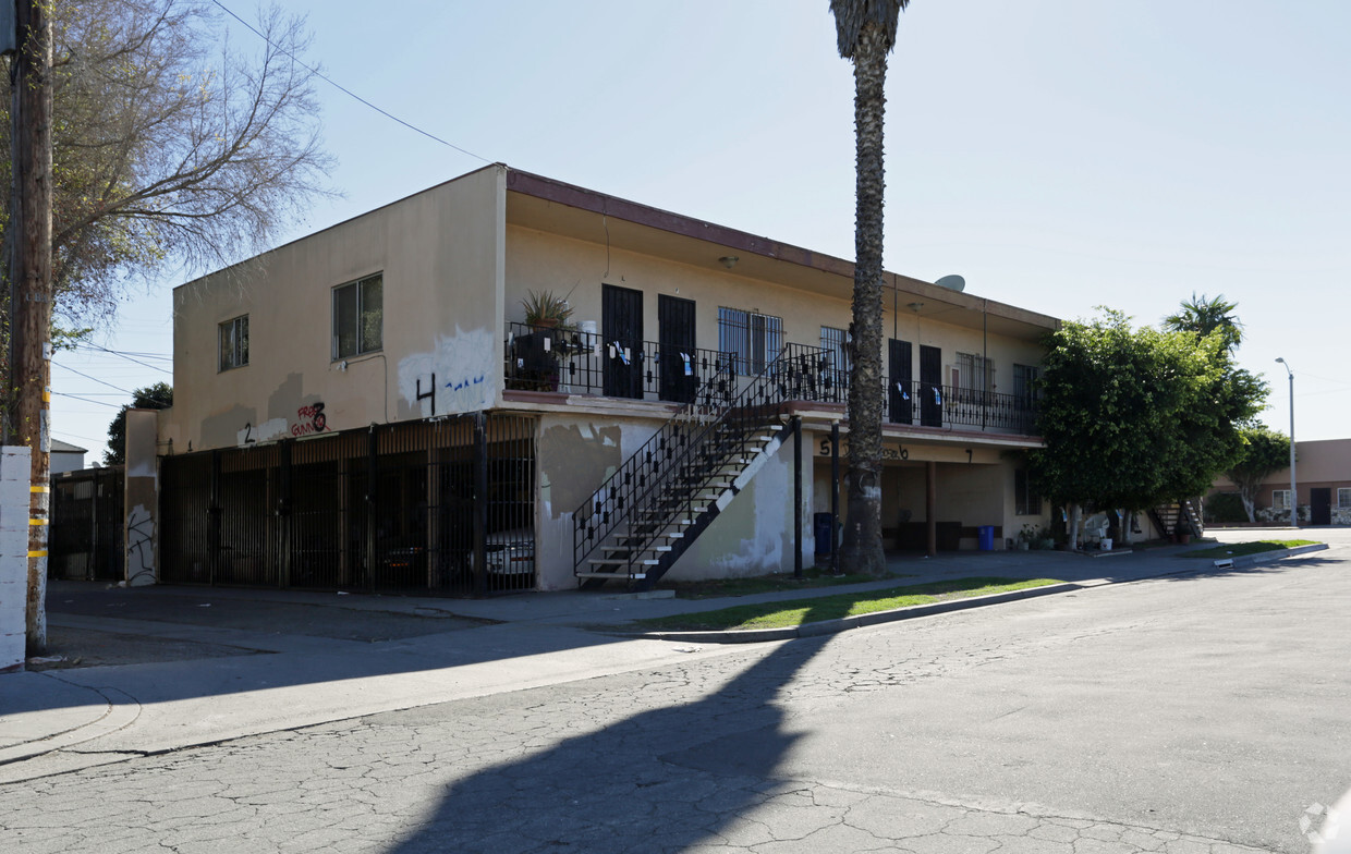 Foto del edificio - Kon-tiki Apartments