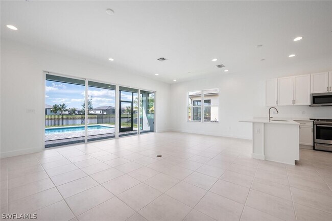 Foto del edificio - 12363 Purple Ficus Wy