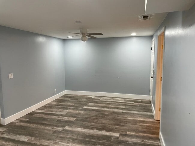 Building Photo - 141 W 8710 S