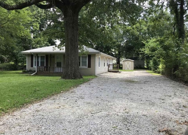 Building Photo - 4223 Poppy Ave
