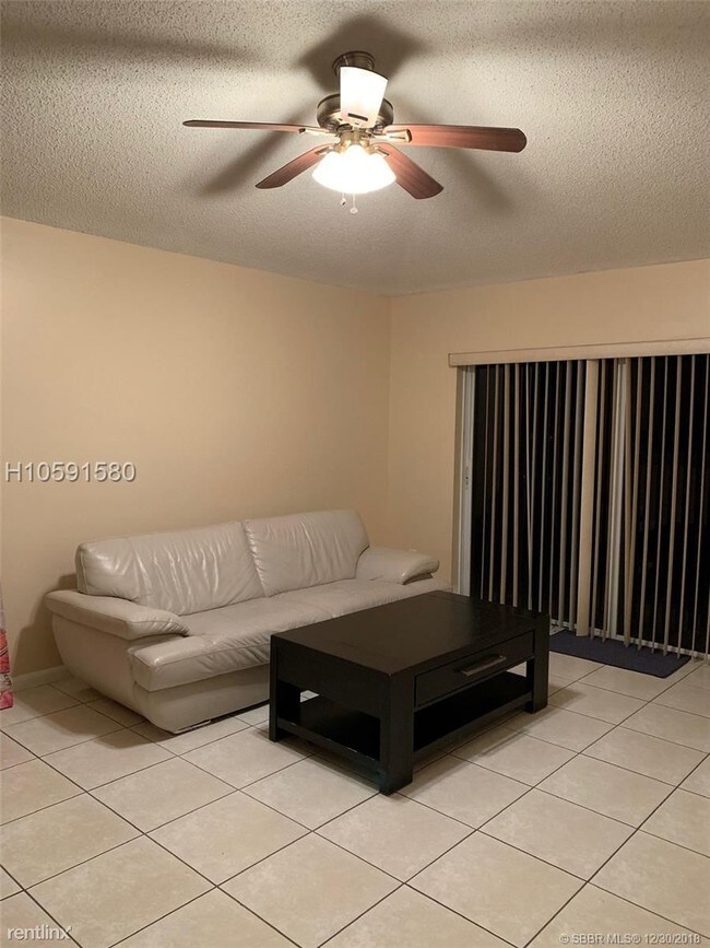 Building Photo - 3 br, 2 bath House - Stirling Meadows