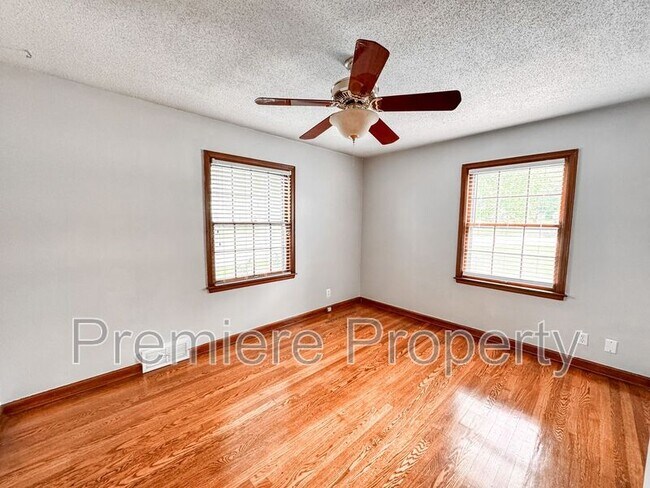 Foto del edificio - 3029 W 74th St