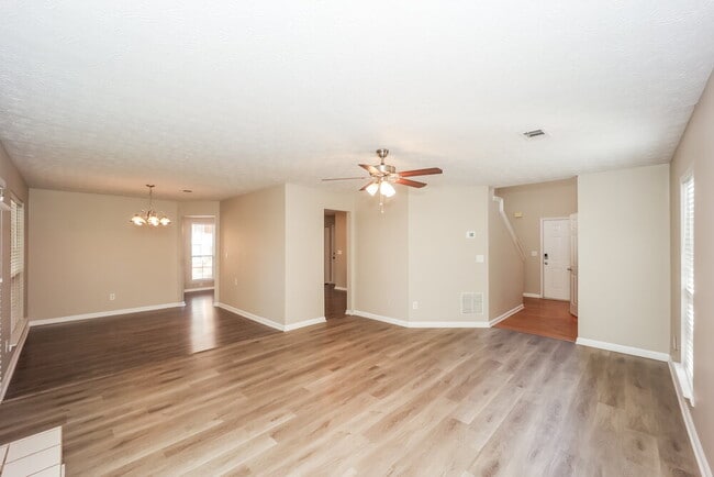 Building Photo - 108 Braelinn Creek Path