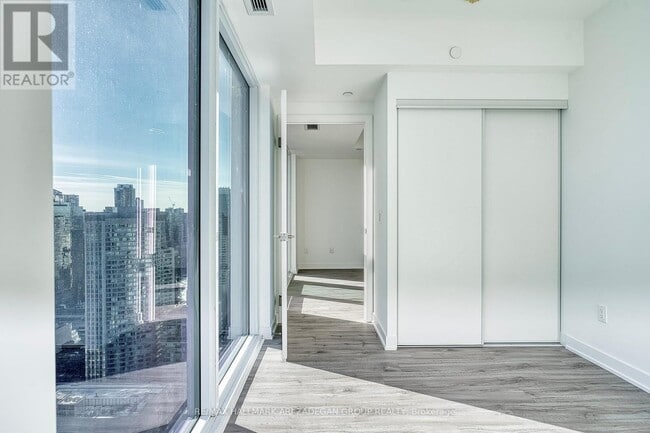 Building Photo - 252 Church St