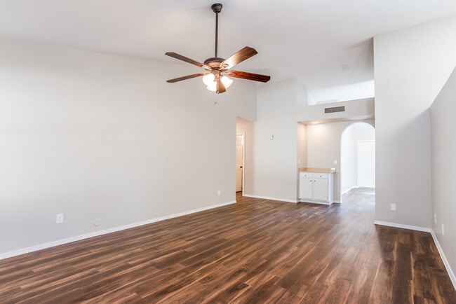 Foto del edificio - 19926 N 69th Ave