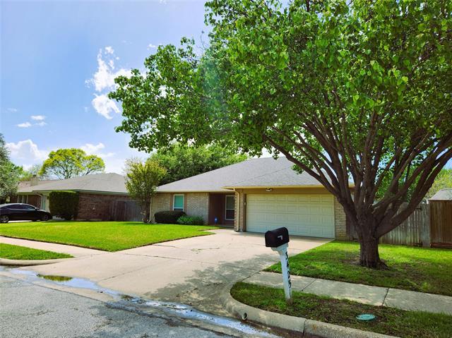 Building Photo - 3425 Primrose Ln