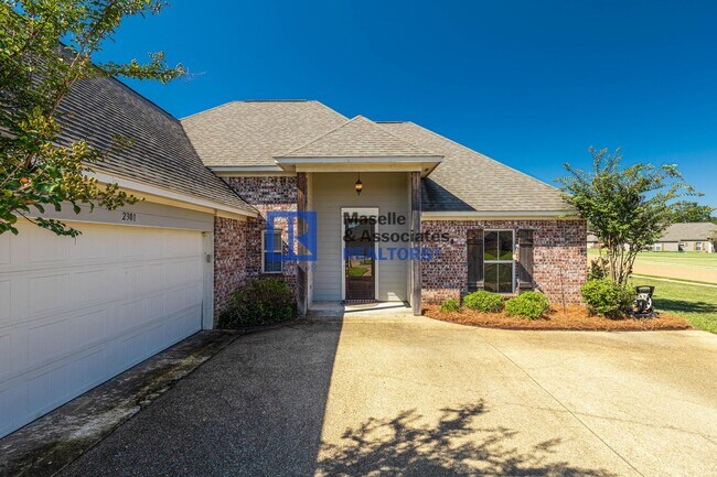 Foto del edificio - 3 Bed/2 Bath Home in Providence