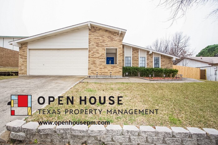 Foto principal - 3708 Pinewood St, Bedford