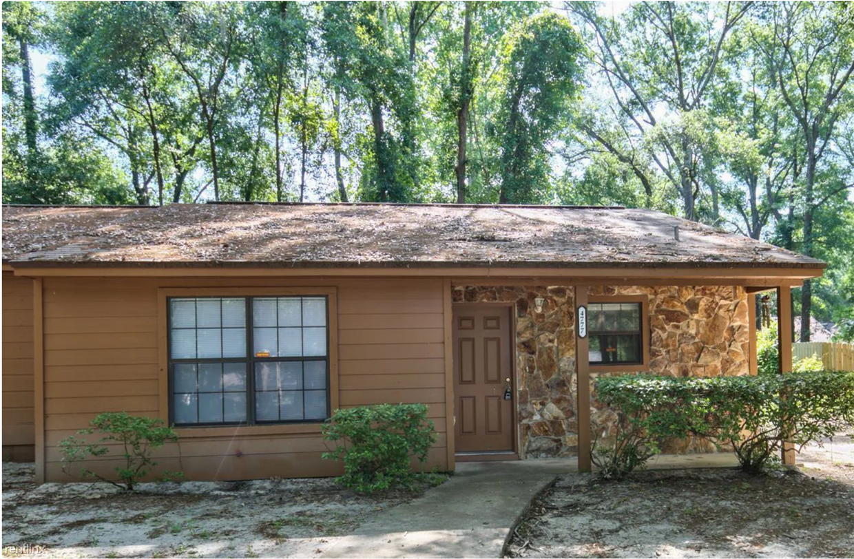 Primary Photo - 2 br, 1.5 bath Duplex - 4777 Leah Lane 4777