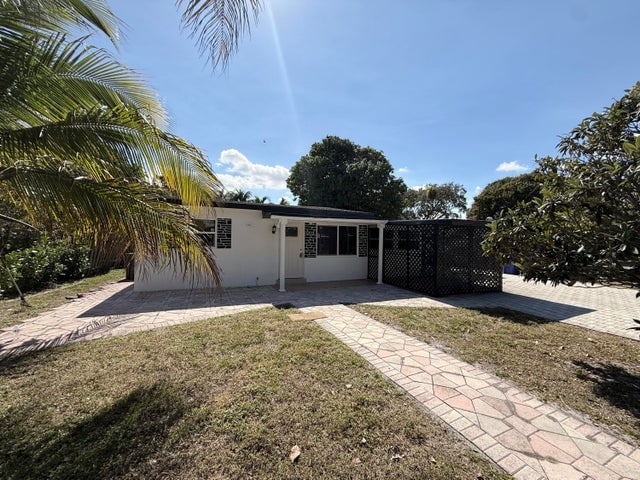 Photo - 1382 NE 28th St House