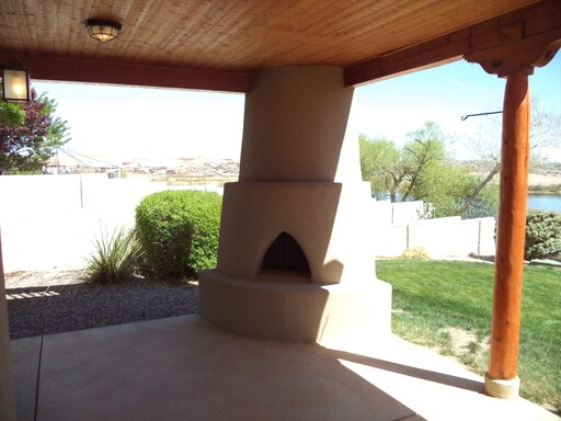 Building Photo - 3561 Newcastle Dr SE