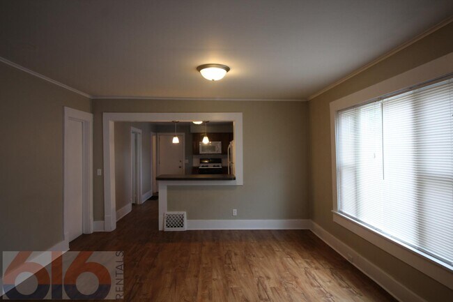 Foto del edificio - 25 National Ave SW