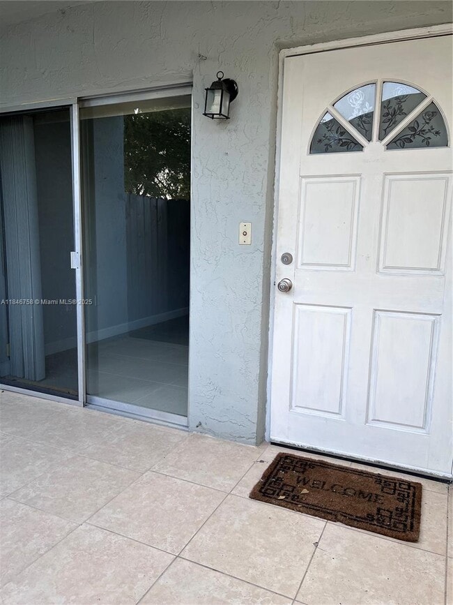 Building Photo - 15400 SW 81st Cir Ln