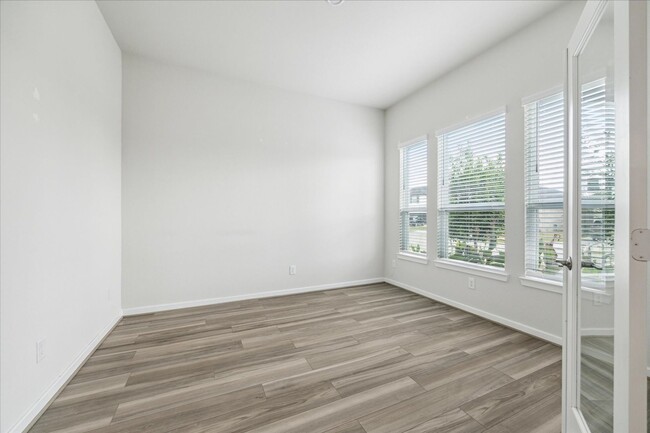 Building Photo - 5 Bedroom Single Family Home in Cypress