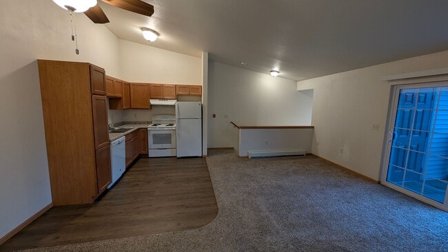 Building Photo - Riverwood Apartments - Mauston WI