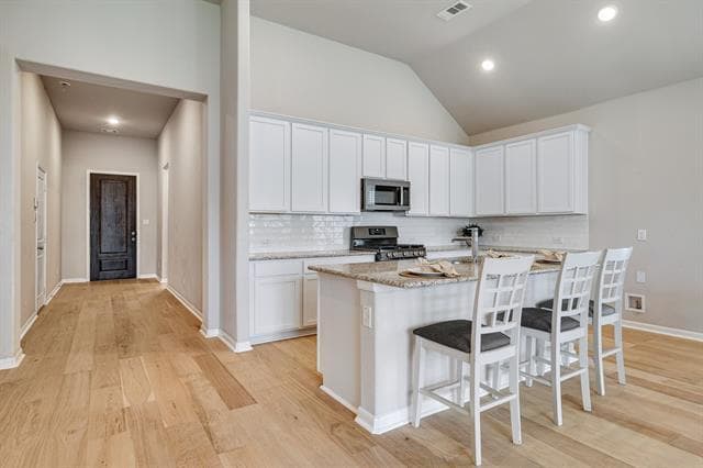 Building Photo - 5513 Deer Run Dr