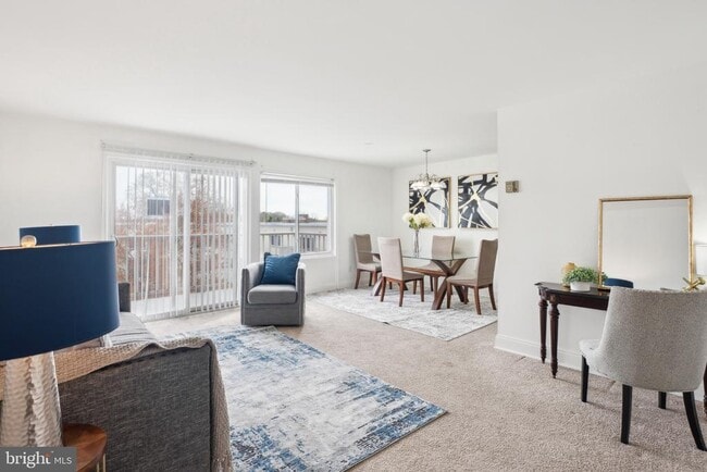 Foto del edificio - 1005 Chillum Rd