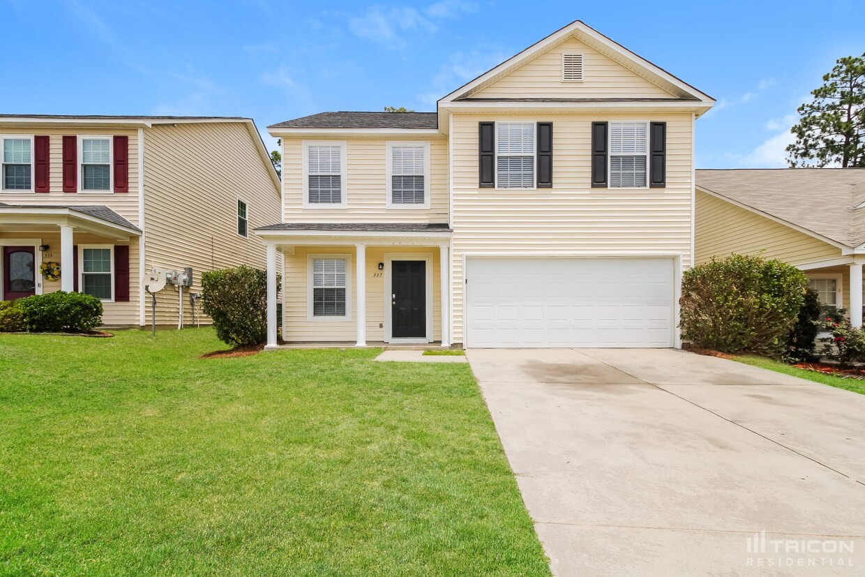 Primary Photo - 337 Cape Jasmine Way