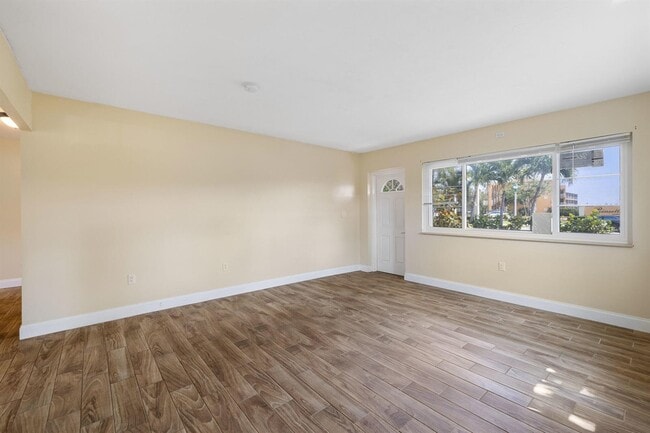 Foto del edificio - 5409 N Flagler Dr