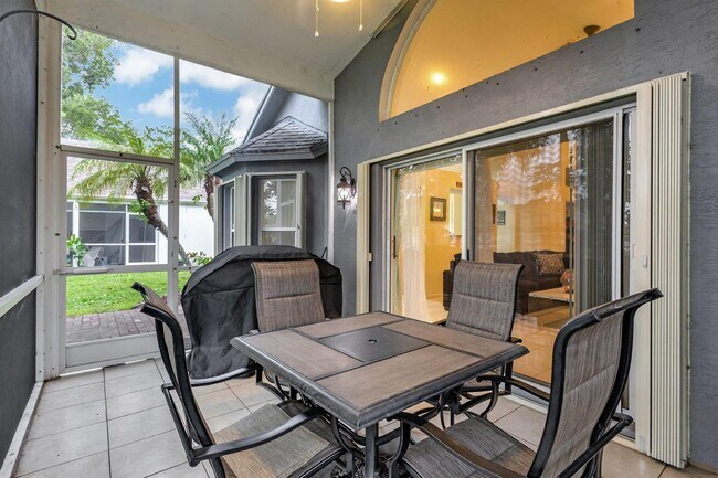 Foto del edificio - 2241 Soundings Ct