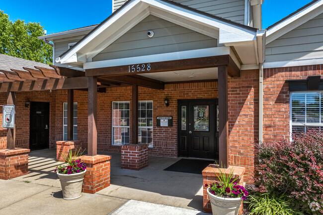 Building Photo - Fieldstone Apartments