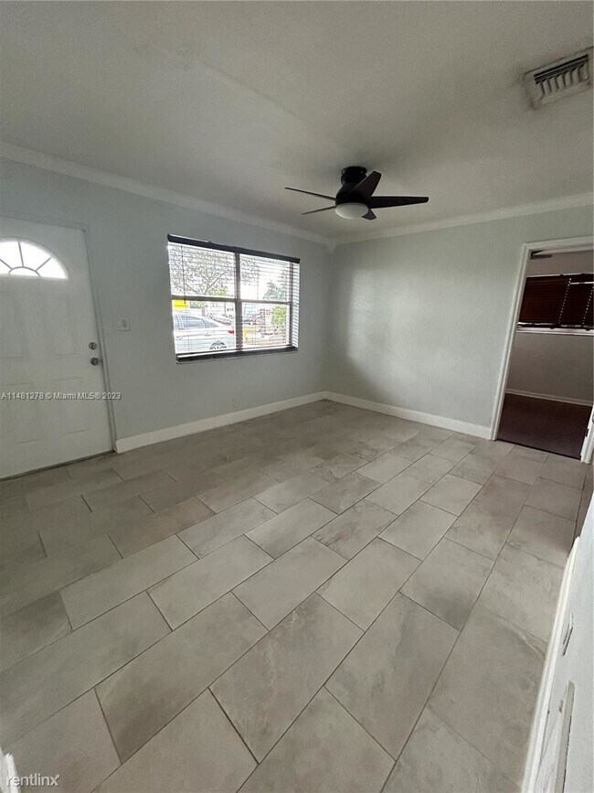 Foto del edificio - 3 br, 2 bath House - 6241 Fletcher St 1