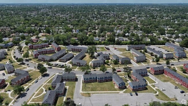  - Princeton Court Apartments