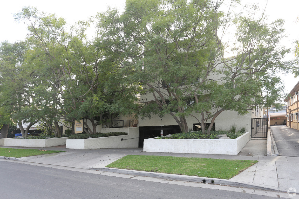 Foto principal - Midvale Apartments