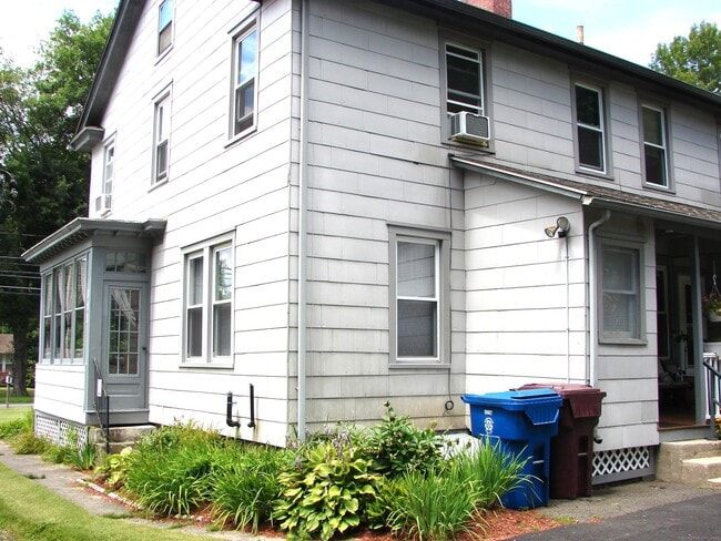 Building Photo - 393 Plainville Ave