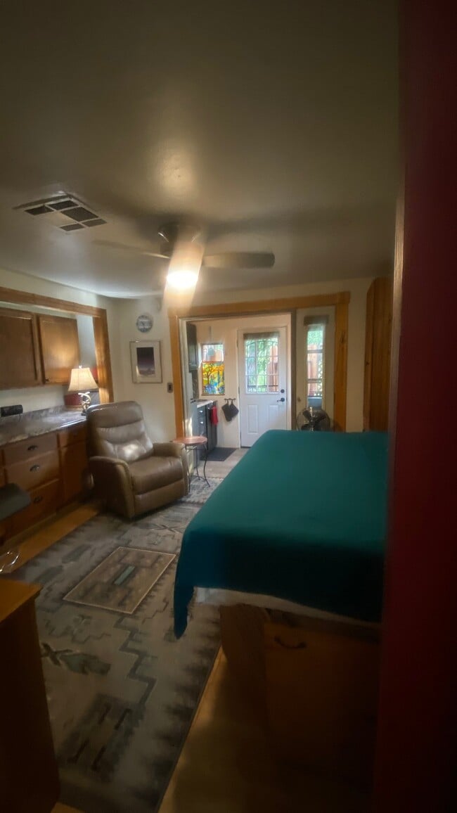 Building Photo - 120 Palo Verde Cir