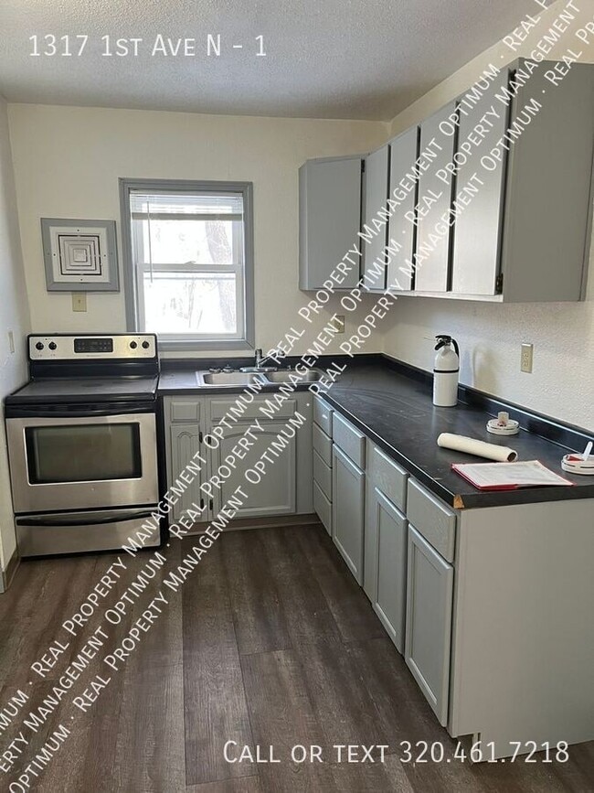 Building Photo - 1317 1st Ave N