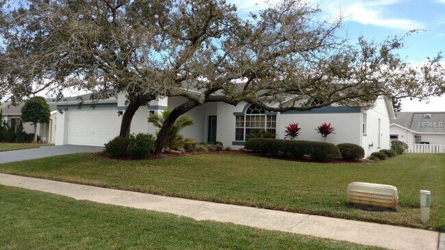 Foto del edificio - 9402 Holnwon Ct