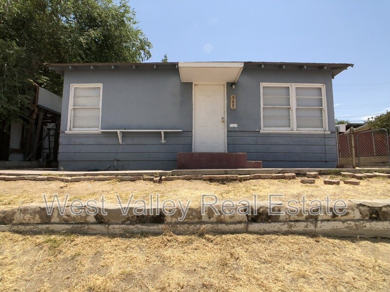 509 Philippine St, Taft, CA 93268 House Rental in Taft, CA