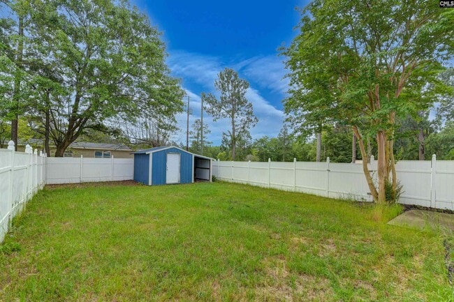 Building Photo - 105 Hutto Hill