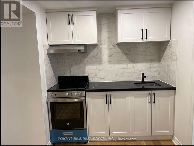 Photo du bâtiment - 52 Adventure Crescent