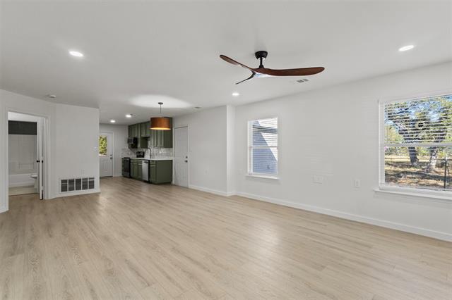 Foto del edificio - 441 Calgary Rd