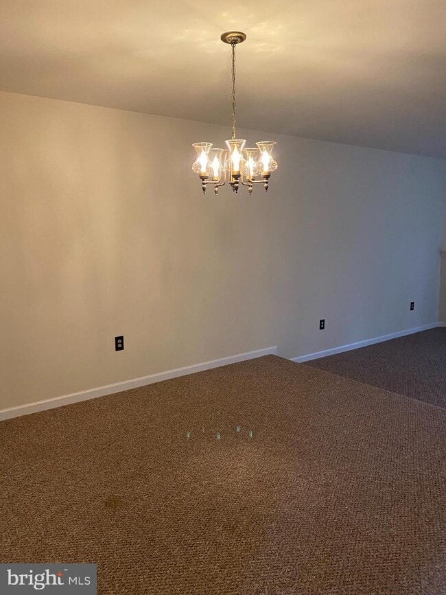 123 VALLEY GREENE Vly, Wyomissing, PA 19610 Room for Rent in