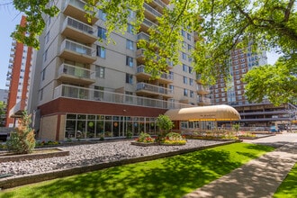Building Photo - The Mountbatten Apartments