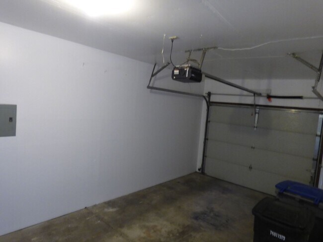 Foto del edificio - 920 Kelly Pl