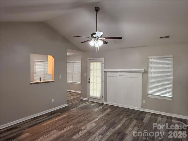 Building Photo - 6617 Cedar Cliff Dr