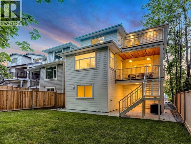 Building Photo - 3553 Monson Cres