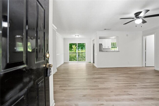 Foto del edificio - 106 Sterling Ct